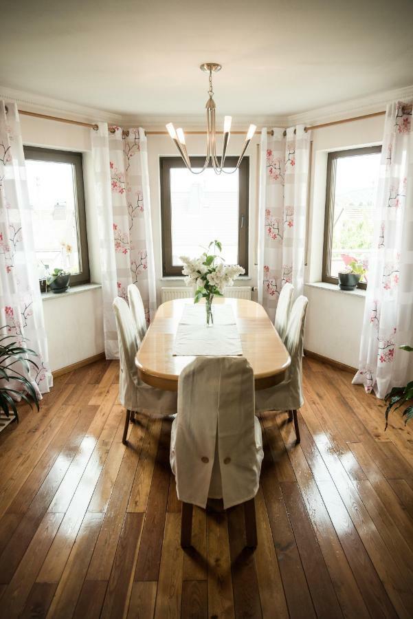 Haus Helene Apartment Ochtendung Bagian luar foto