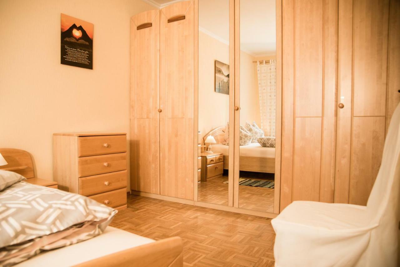Haus Helene Apartment Ochtendung Bagian luar foto