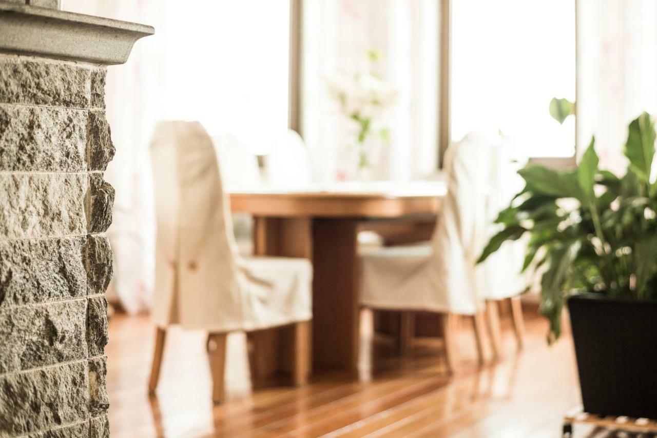 Haus Helene Apartment Ochtendung Bagian luar foto