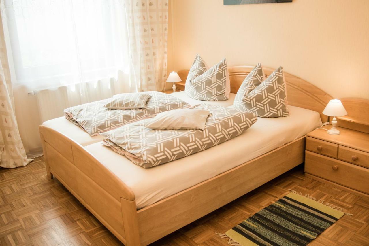 Haus Helene Apartment Ochtendung Bagian luar foto