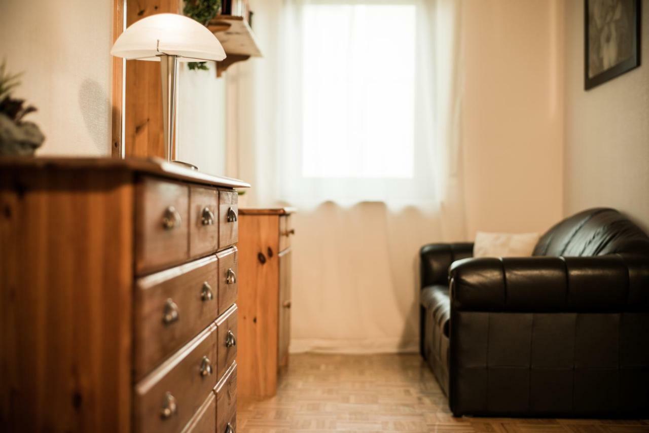 Haus Helene Apartment Ochtendung Bagian luar foto